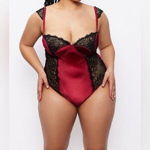 Frederick's of Hollywood Georgine Velvet and Lace Teddy Lingerie Red/Black Small